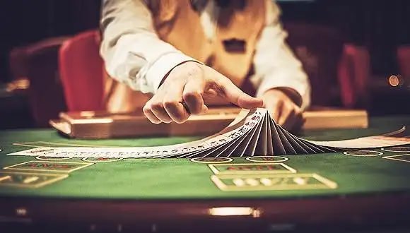 Filipino players enjoying king ph app sports and casino content on mobile